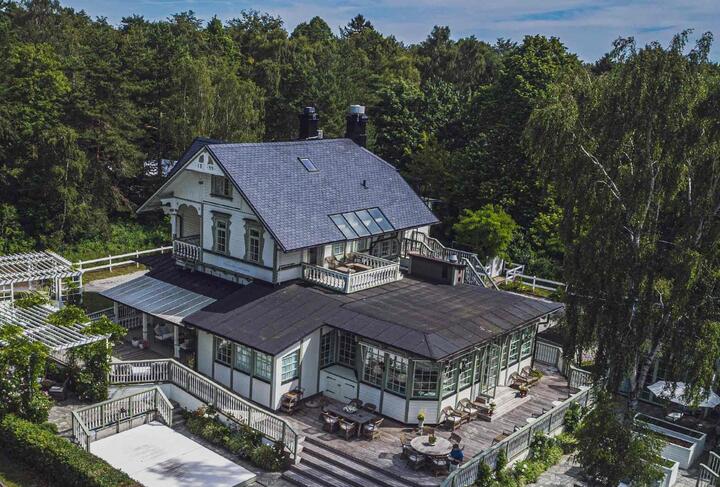 Eksklusive Villa Strandvägen i Ystad - gourmet, spa og svensk fika!