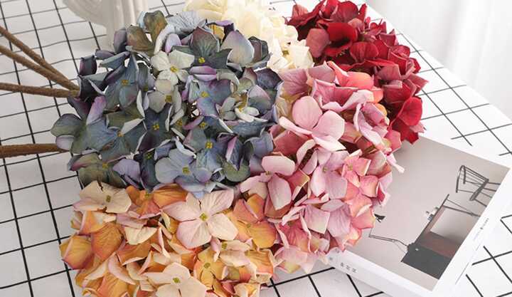 1, 2 el. 4 Naturtro blomster