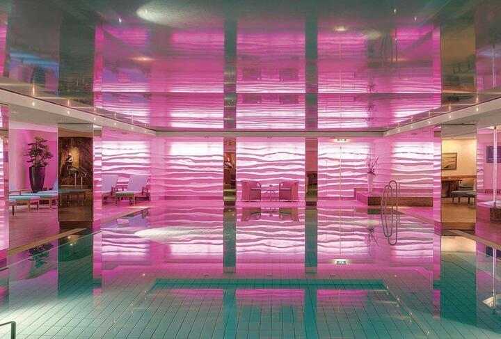 Bo på 5-stjernet spa-hotel nær Moorweiden Park inkl. morgenmad