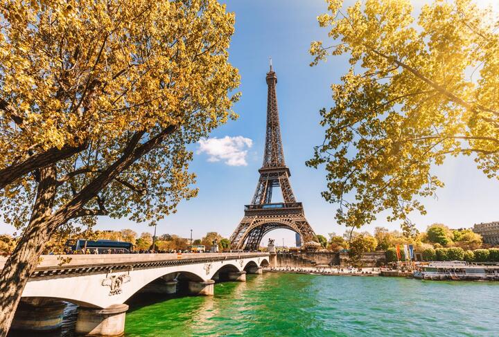 Bo på 3-stjernet hotel i centrum af Paris - perfekt beliggenhed!