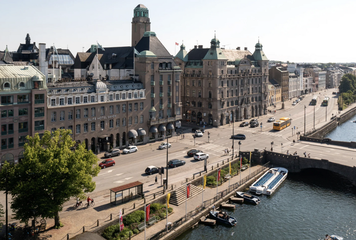 4-stjernede Elite Hotel Savoy i hjertet af Malmø inkl. 9-retters middag