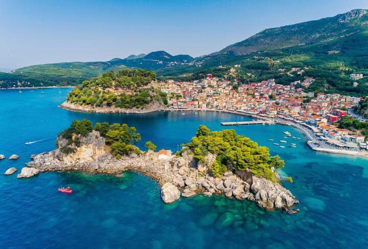 Apollo-rejse til Parga: Charmende hotel ud til stranden i Parga
