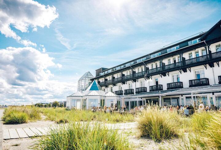 Sommer på Marienlyst Strandhotel inkl. spa, SUP, cykel og morgenmad - 1 nat